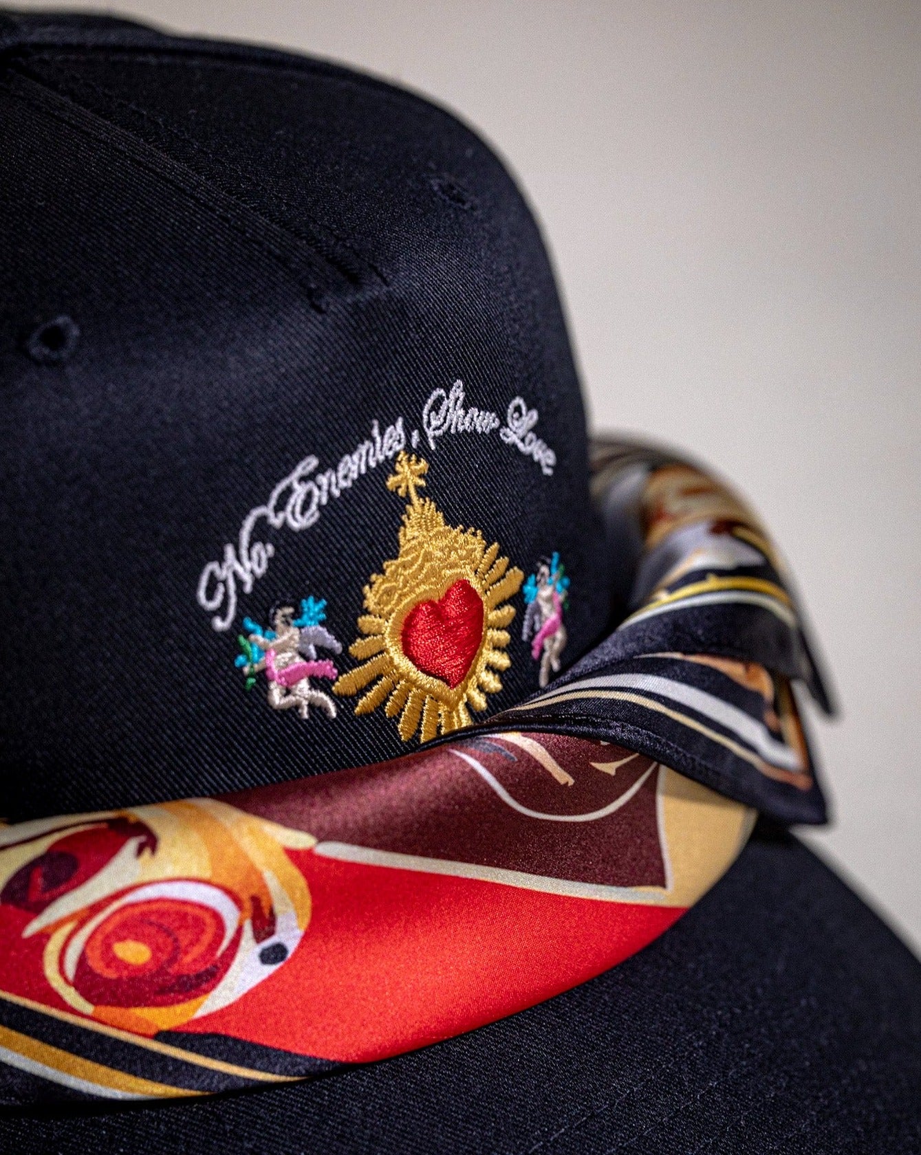 Pirate No Enemies, Show Love Hat (Pirate Black)