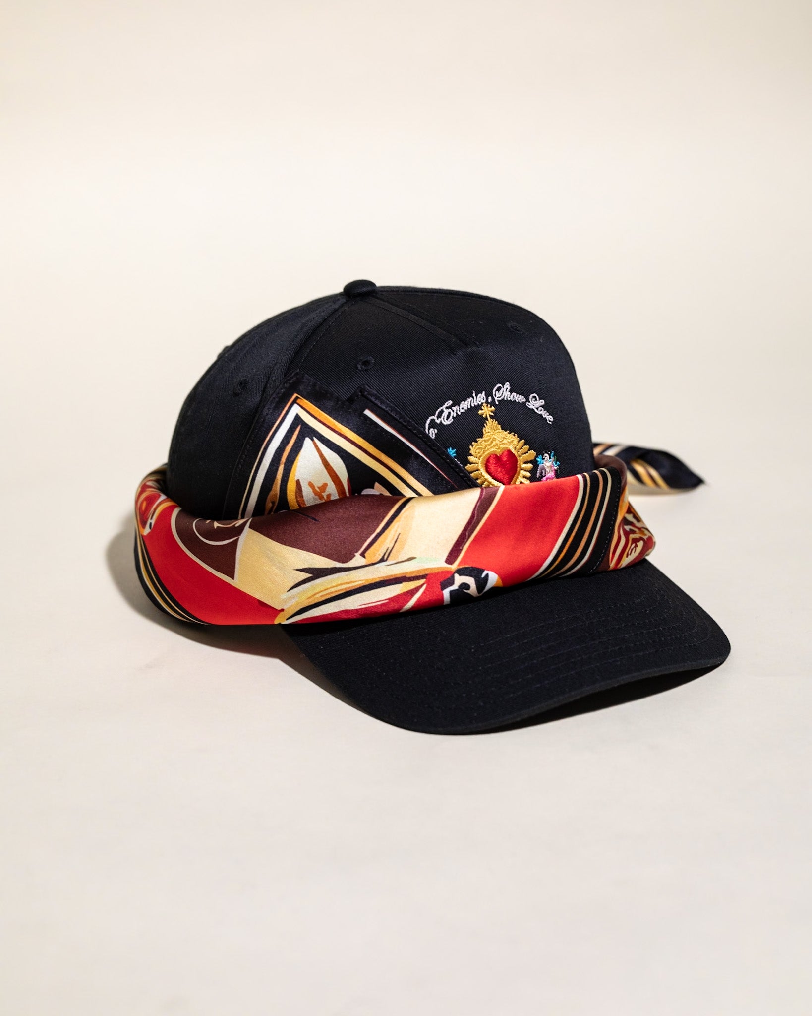 Pirate No Enemies, Show Love Hat (Pirate Black)