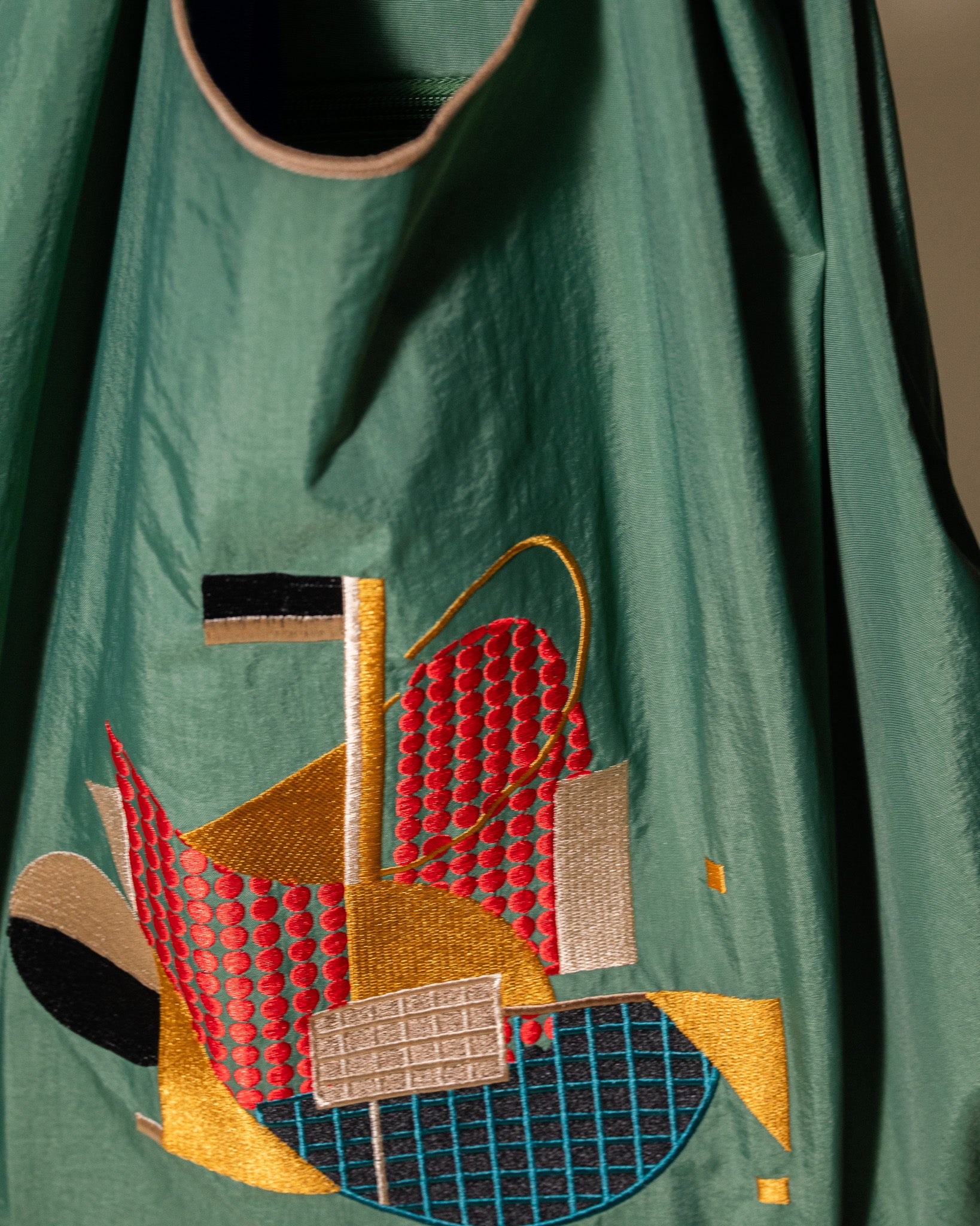 Art Dealer Tote - Verde Terrace
