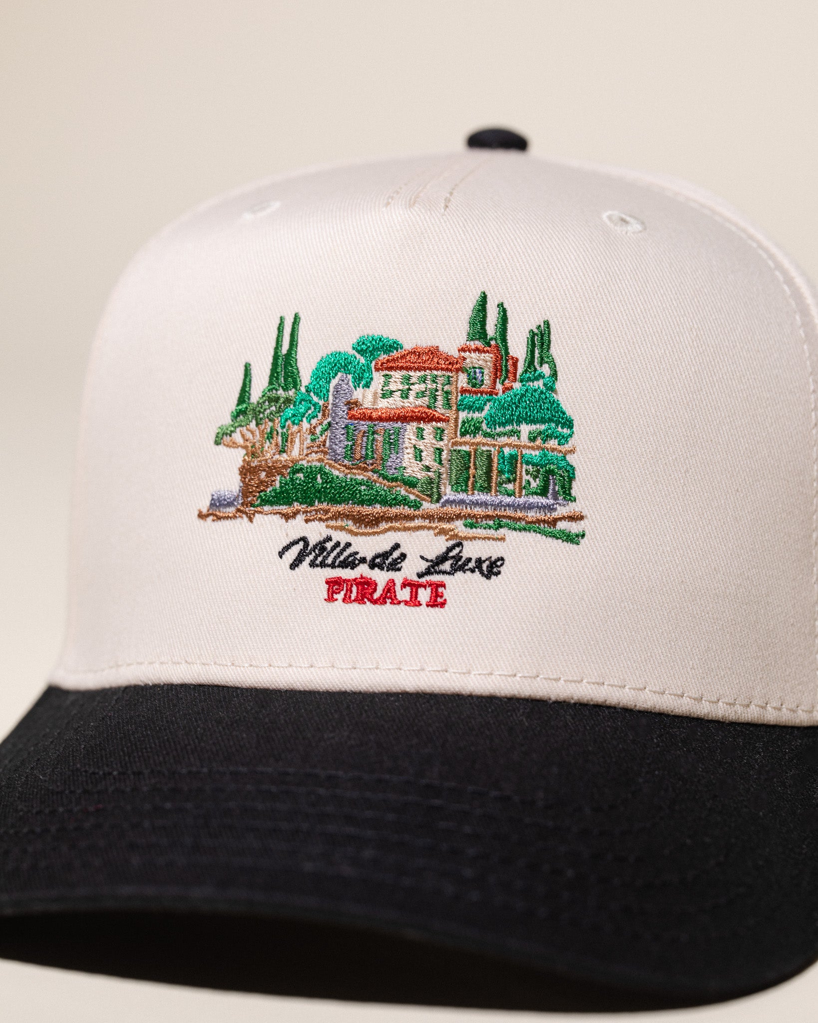 Pirate Villa de Luxe Hat (Cream/Black)