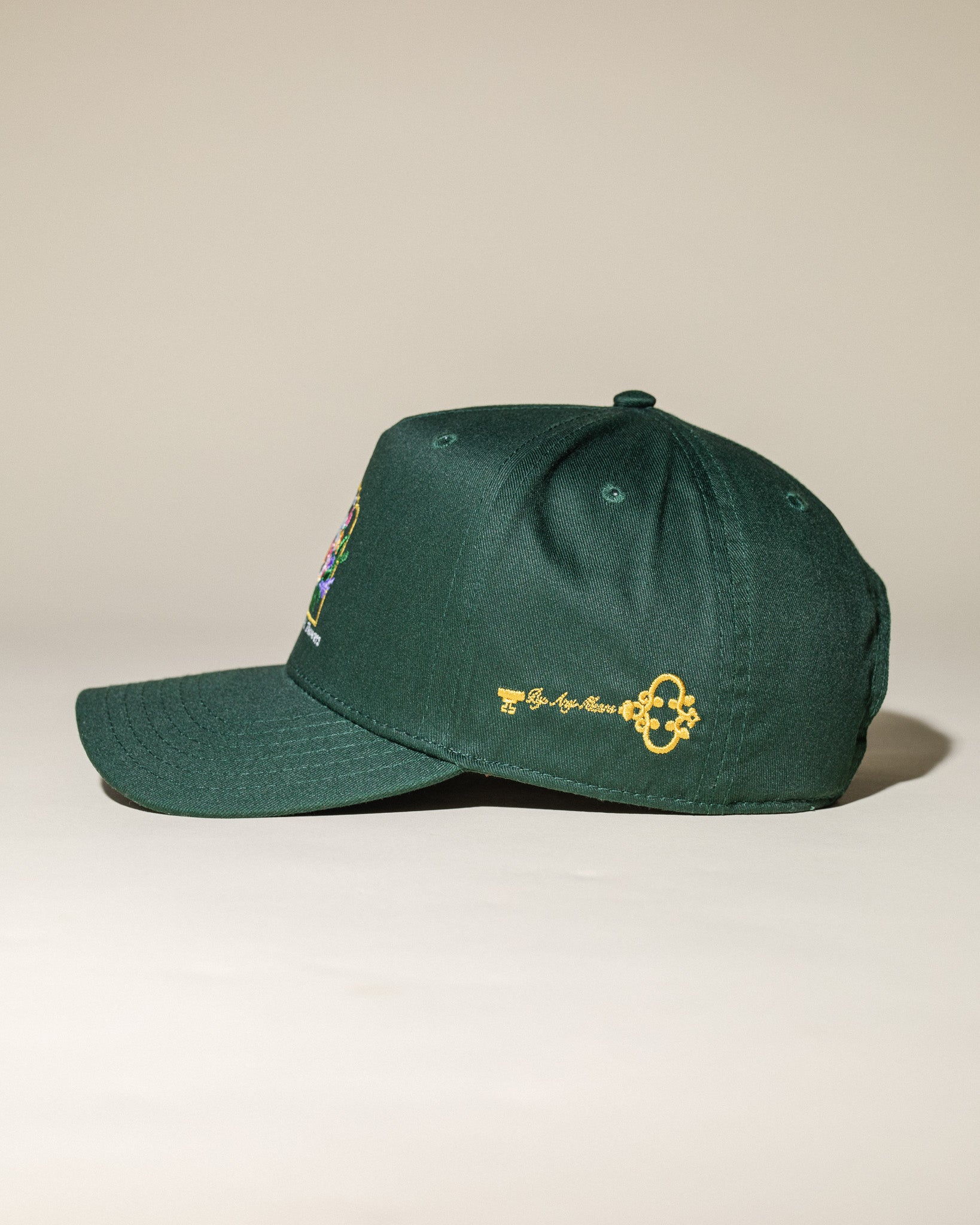 Pirate Give Yourself Flowers Hat (Emerald Green)