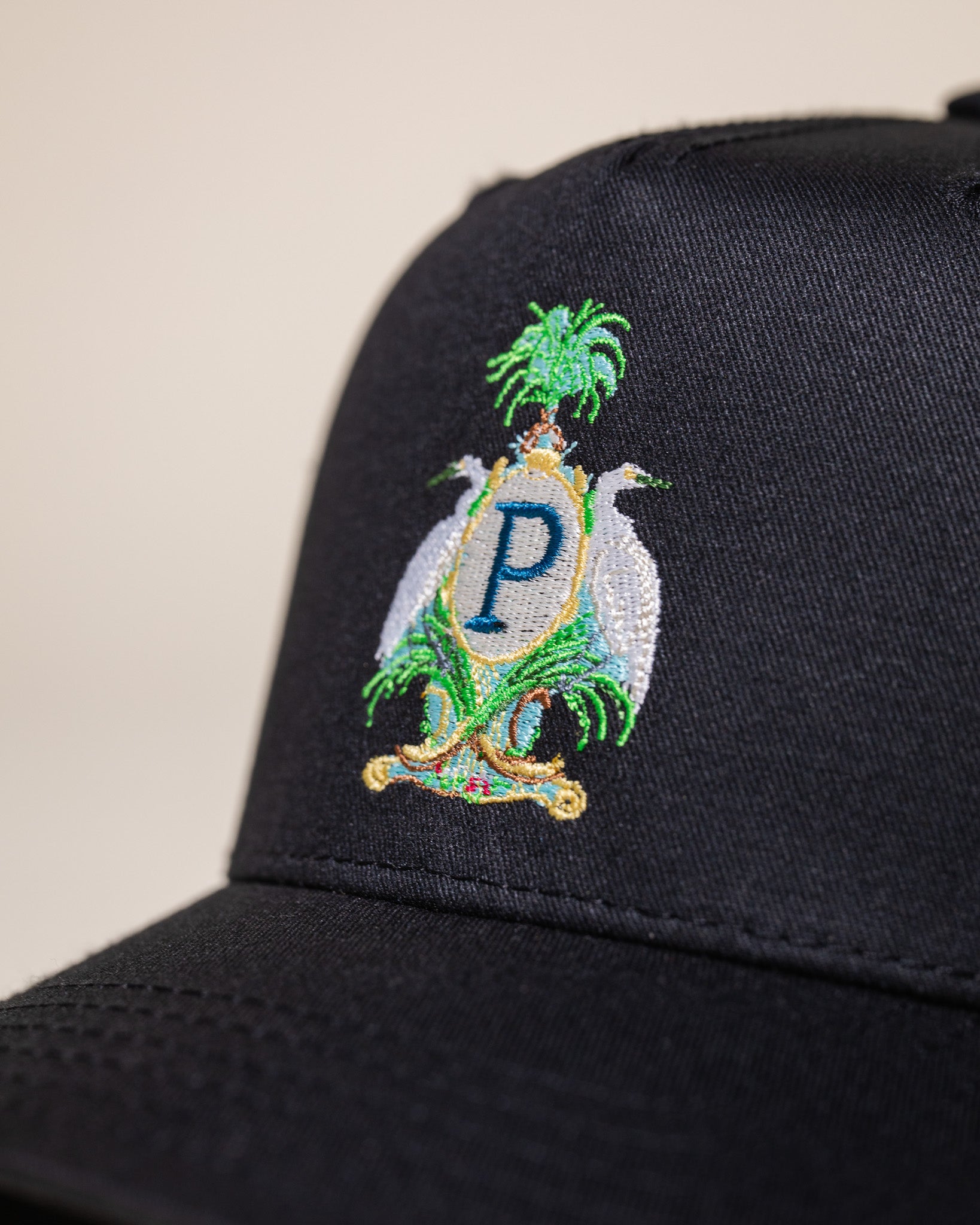 Pirate Heron Crest Hat (Pirate Black)