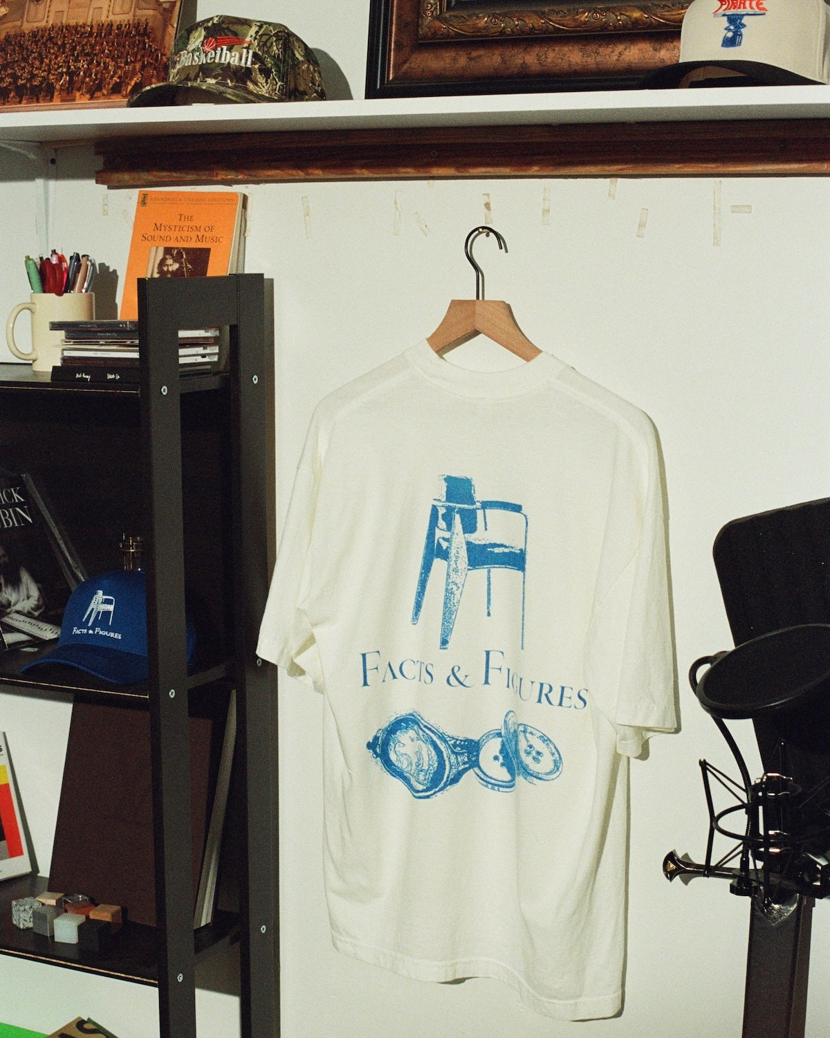 Pirate Facts & Figures SS Tee (Off White)