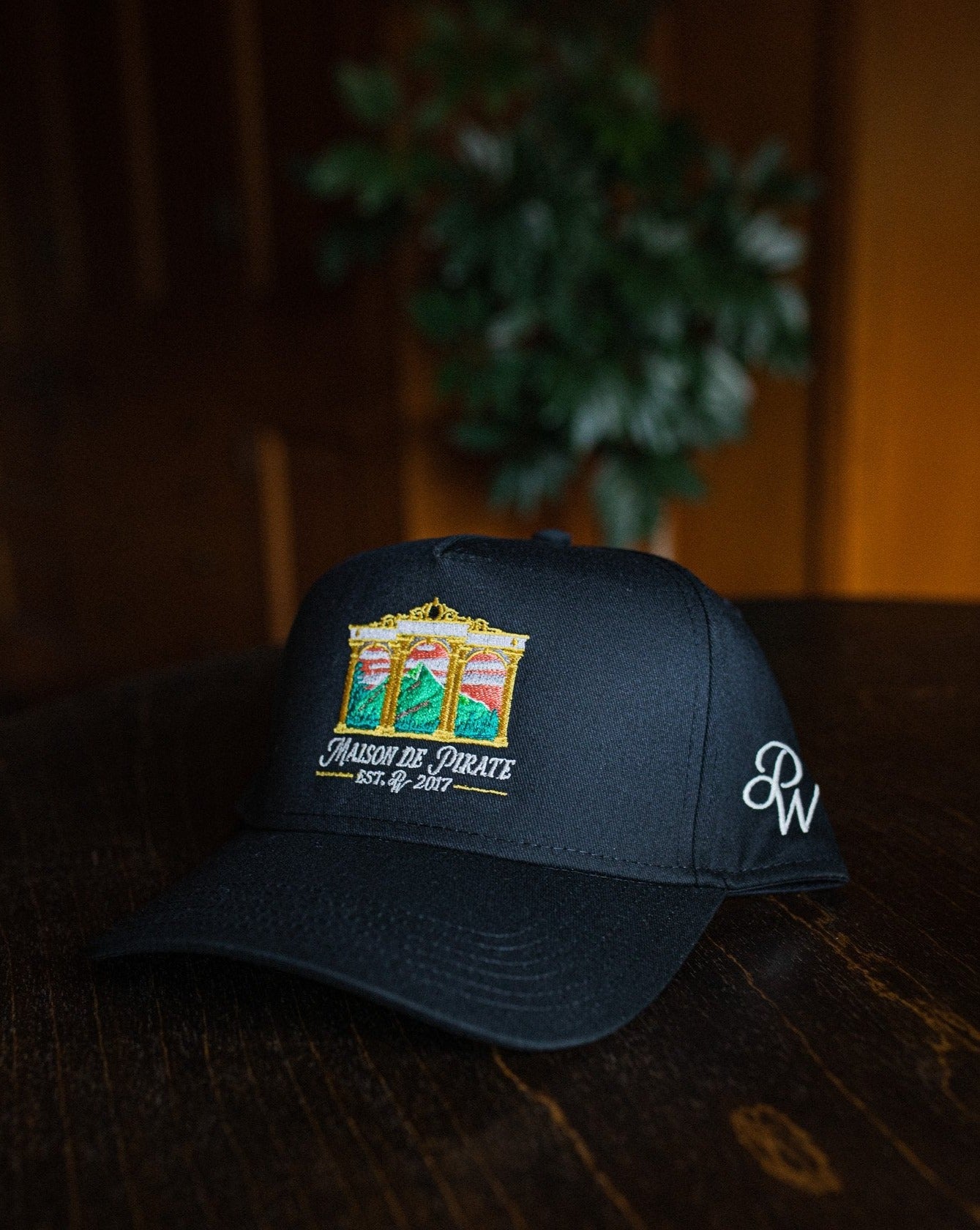 Pirate Skyline Maison de Pirate Hat (Black)