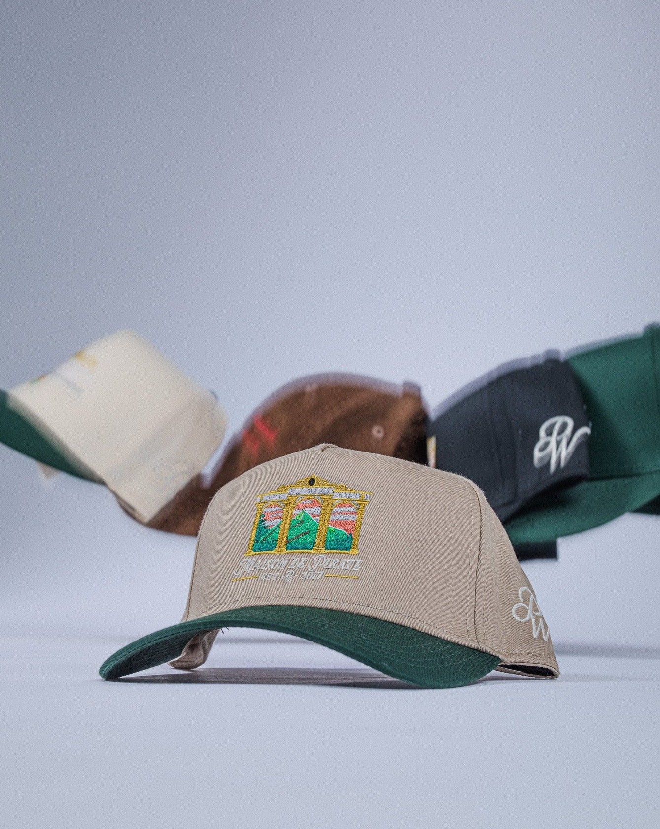 Pirate Skyline Maison de Pirate Hat (Khaki/Green)