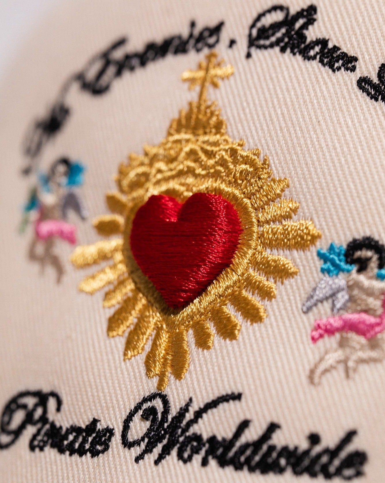 Pirate No Enemies, Show Love Hat (Cream/Black)