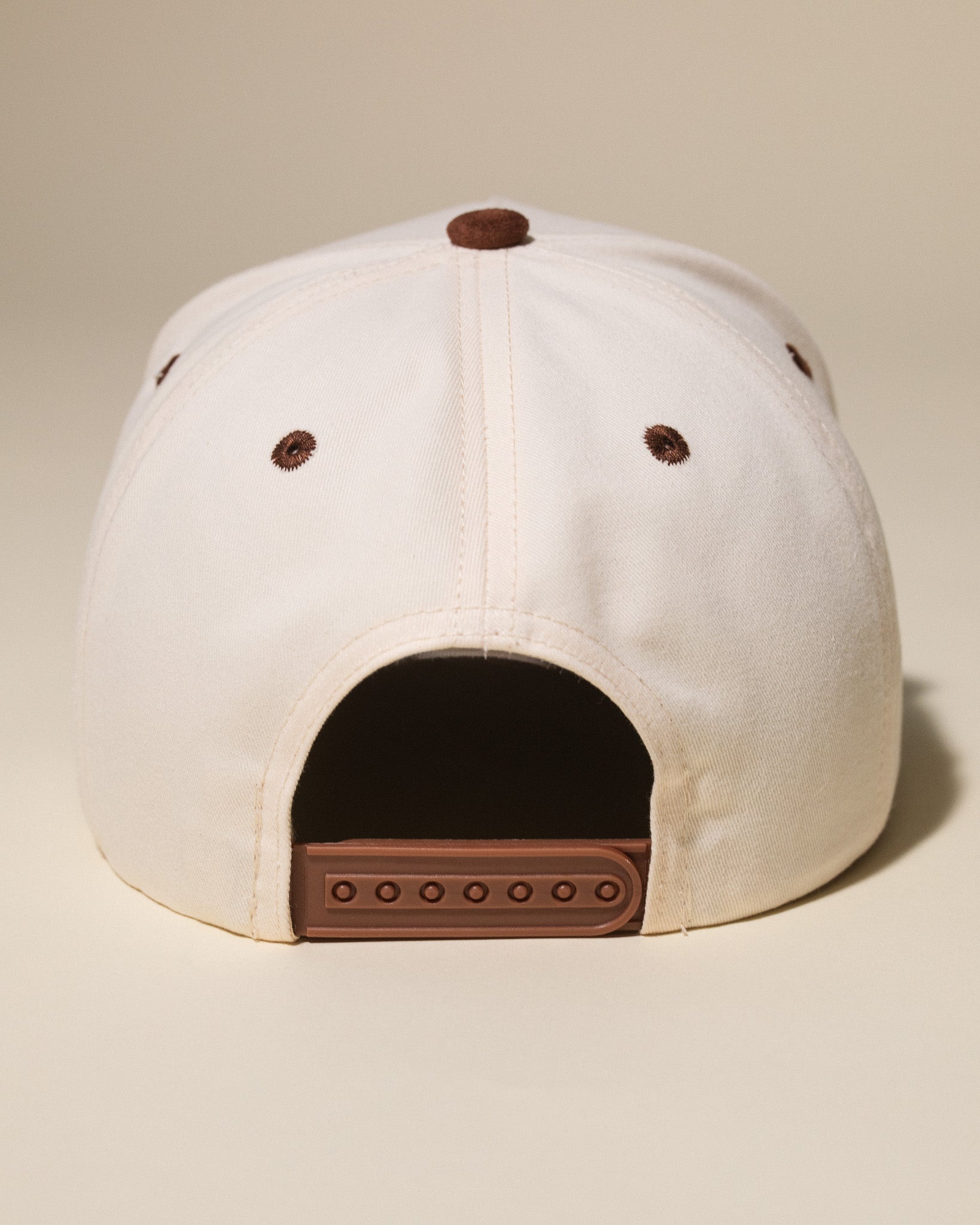 World Fighter Hat (Cream/Brown)