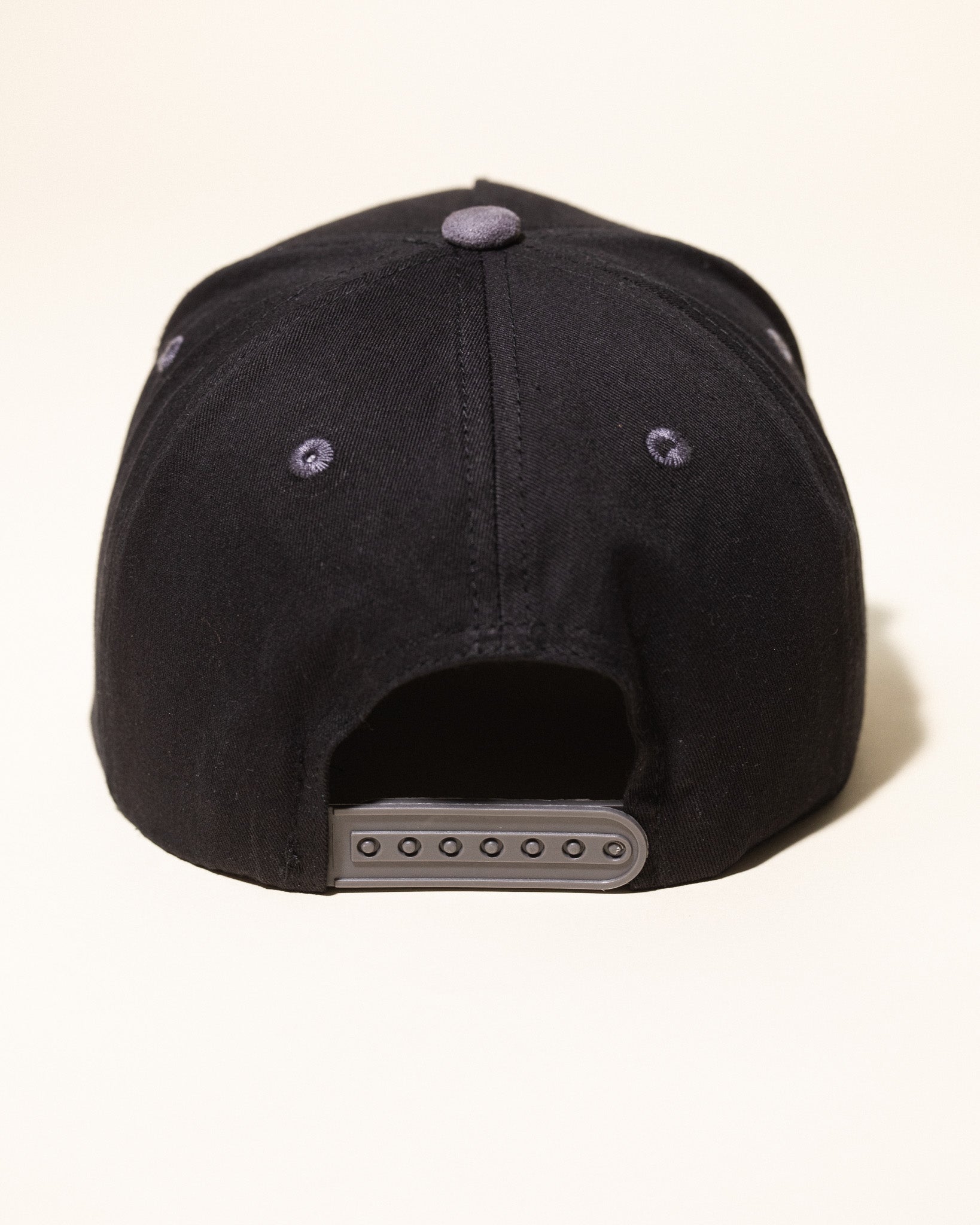 Web P Hat (Black/Grey)