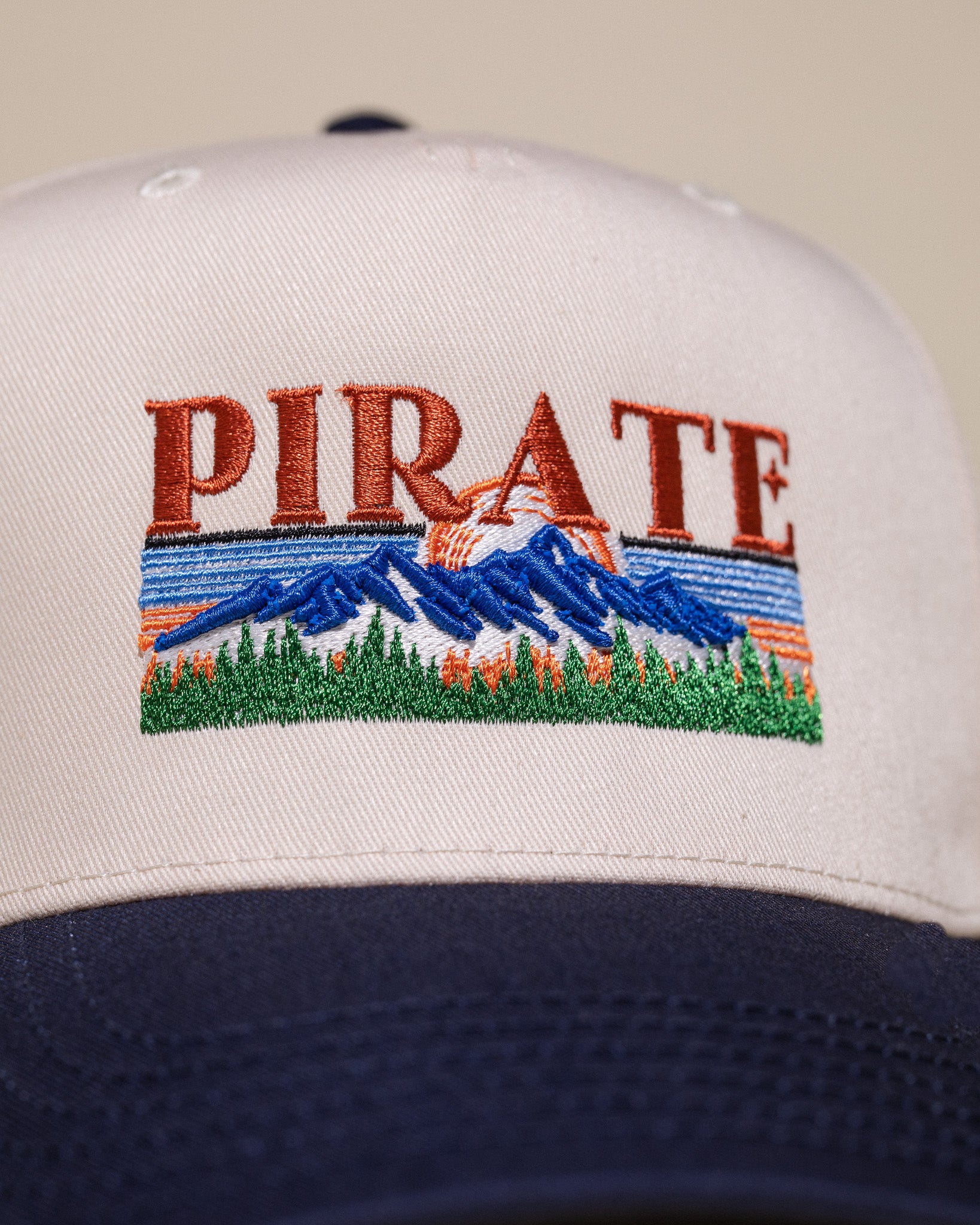 Pirate Mountains Hat (Cream/Navy)