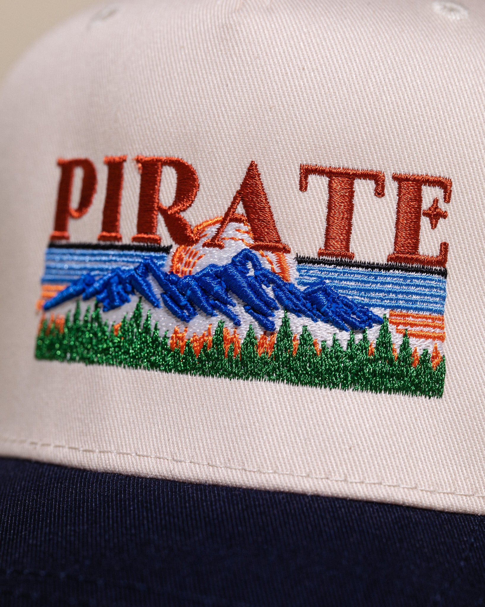 Pirate Mountains Hat (Cream/Navy)