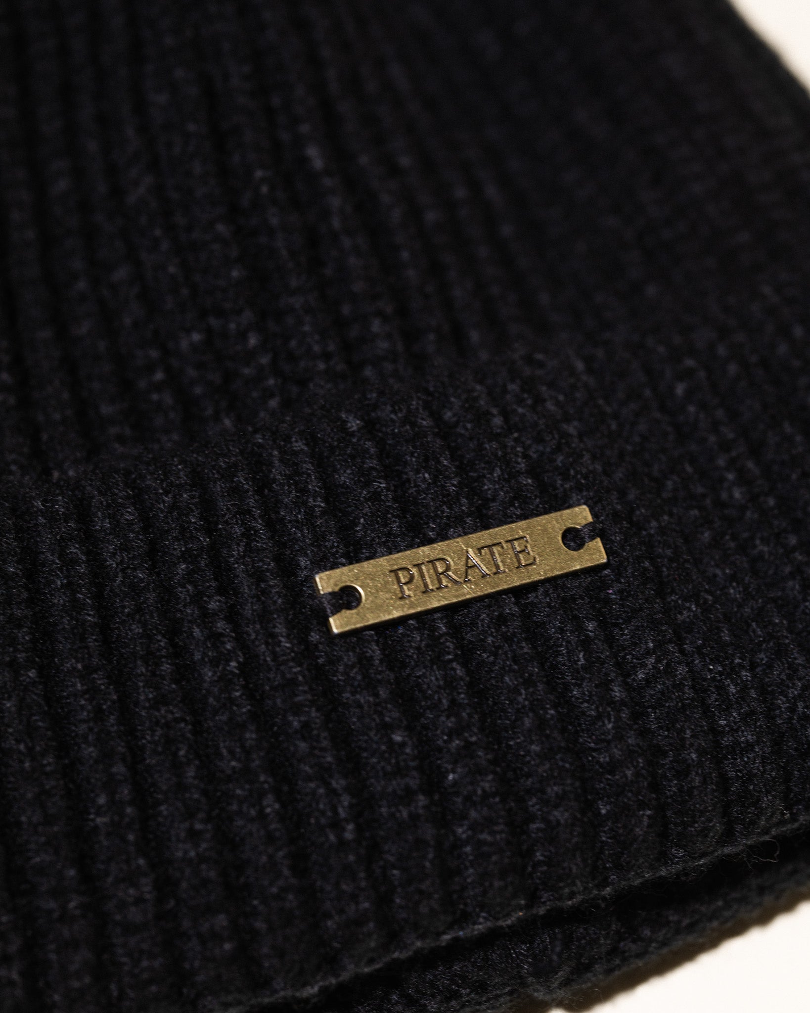 Pirate Ribbed Beanie (Black)