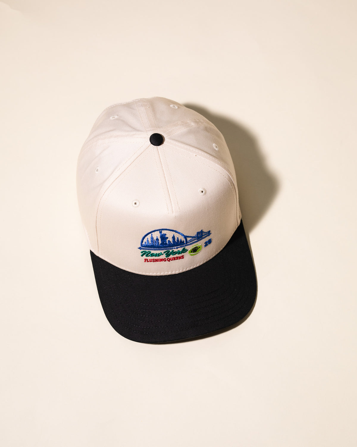 Queens Tennis Hat (Cream/Black)