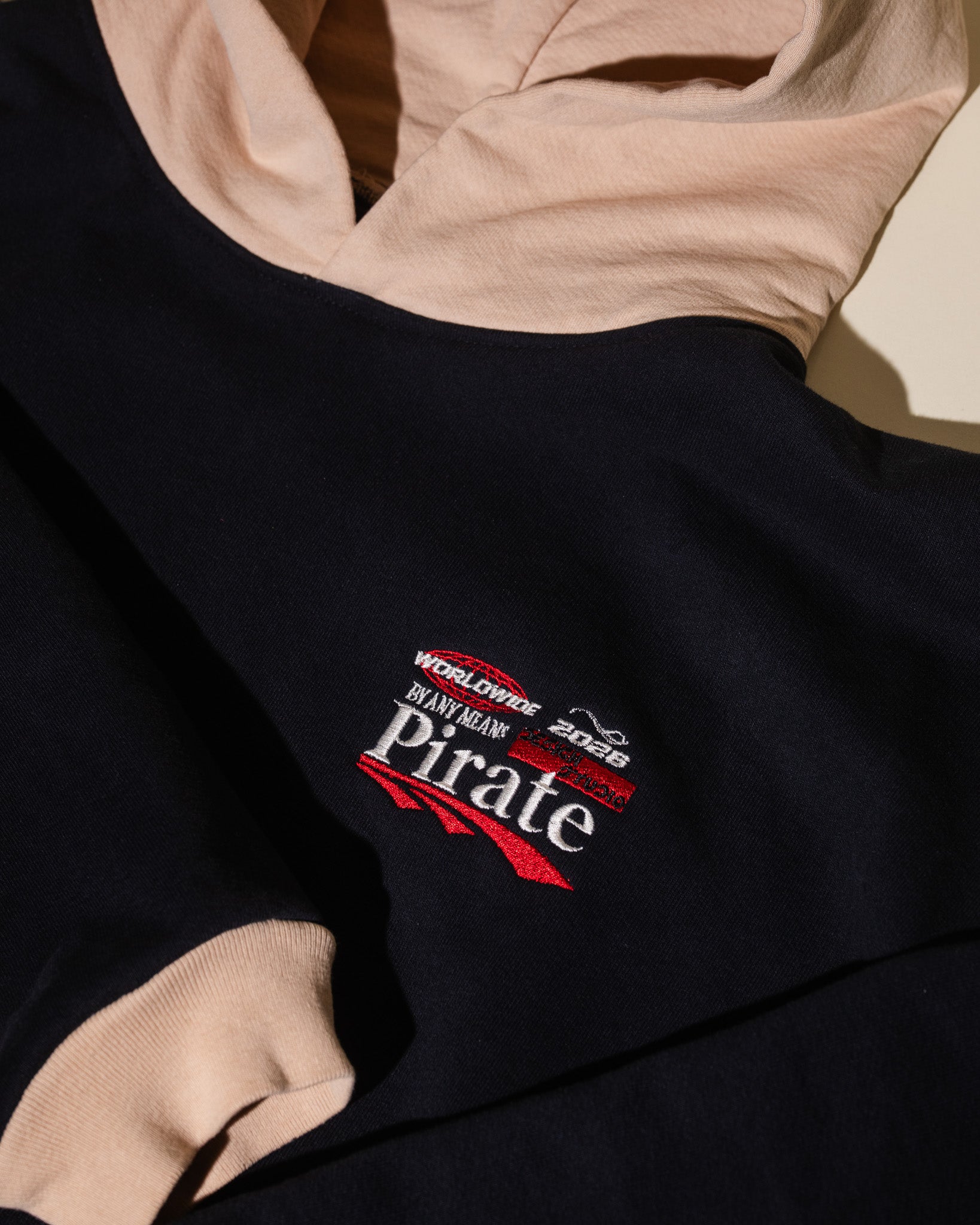 Pirate '26 Design Studio Colorblock HD (Black/Cream)