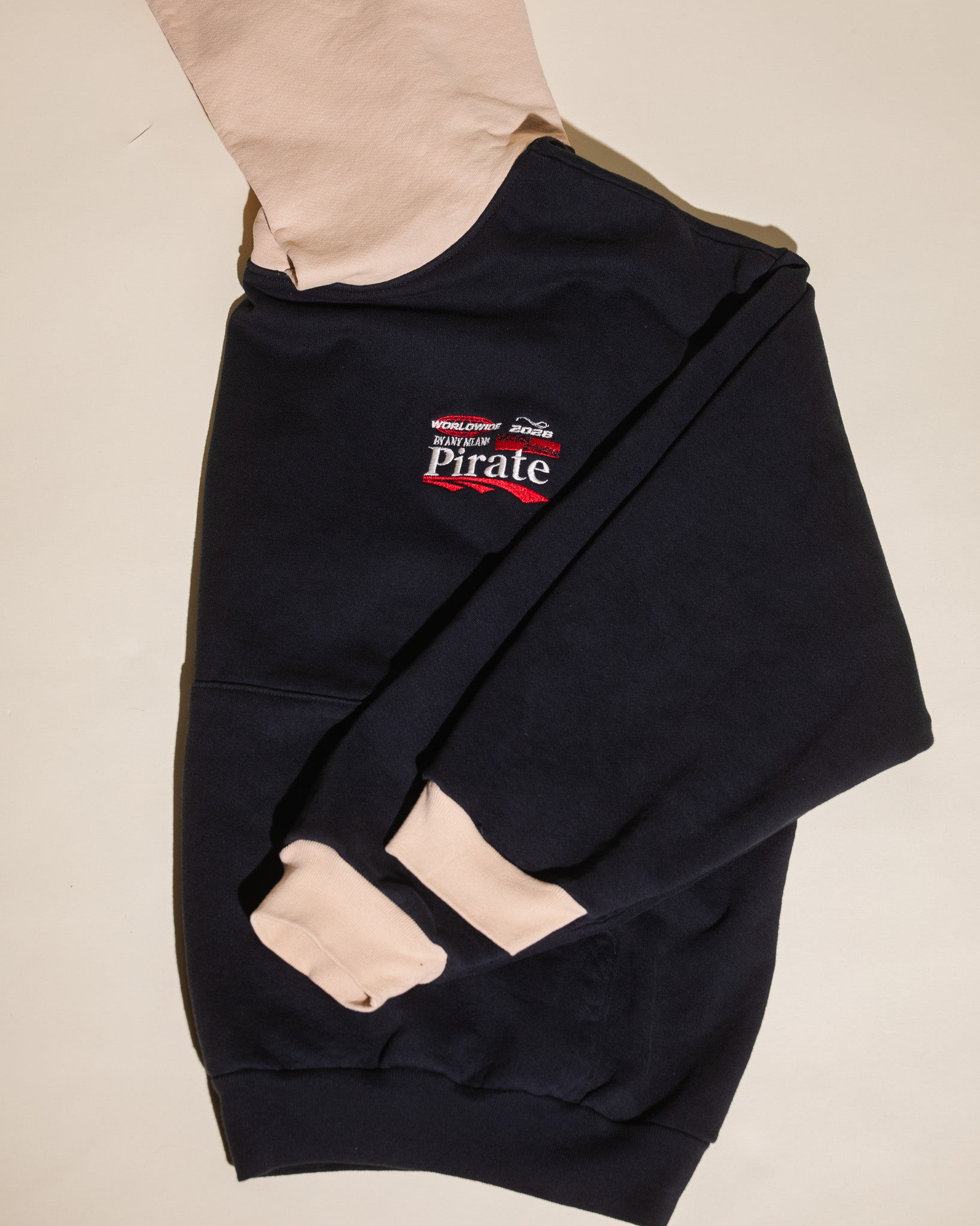 Pirate '26 Design Studio Colorblock HD (Black/Cream)